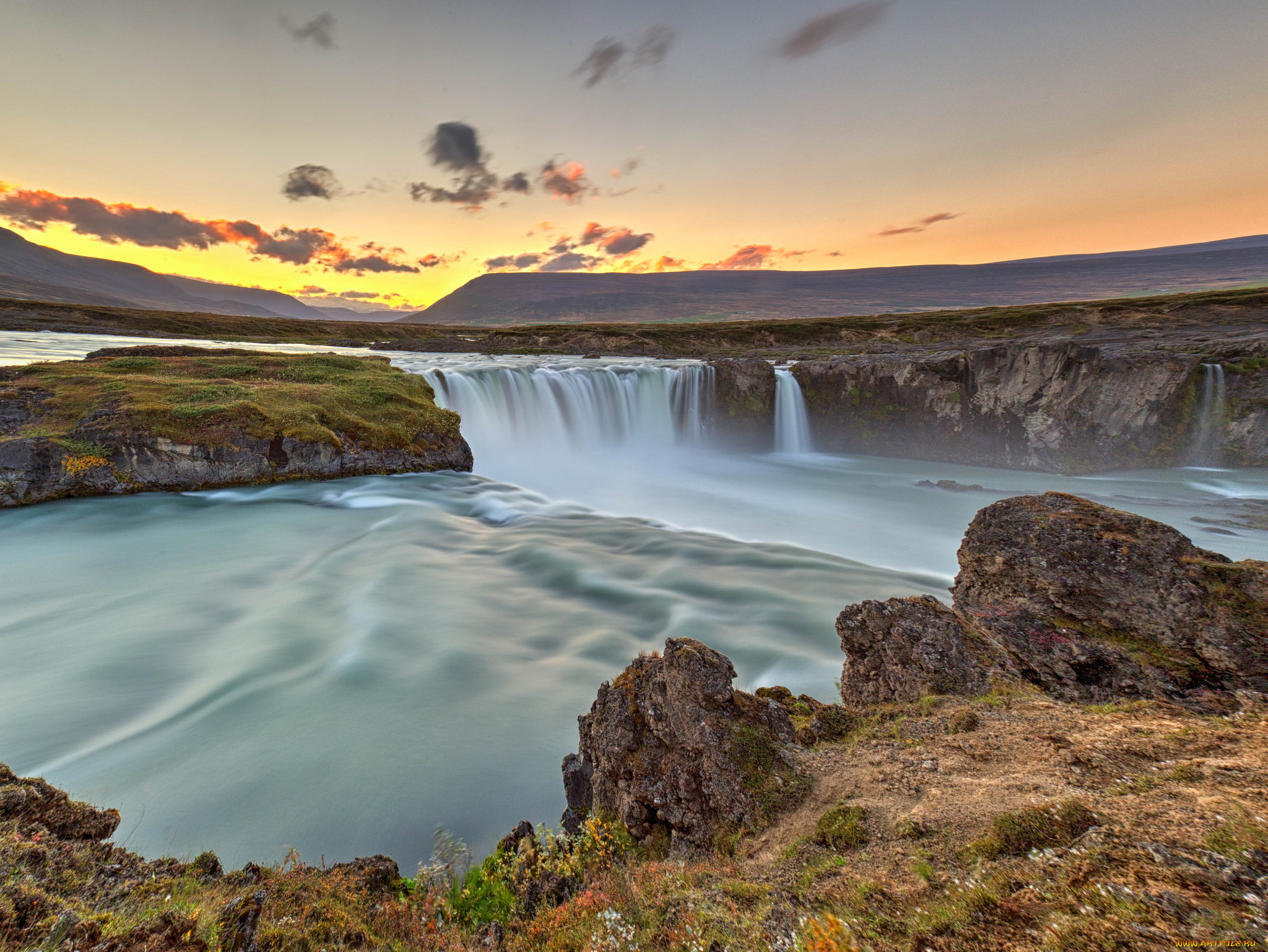 природа, водопады, исландия, водопад, небо, скалы, река, облака, закат
