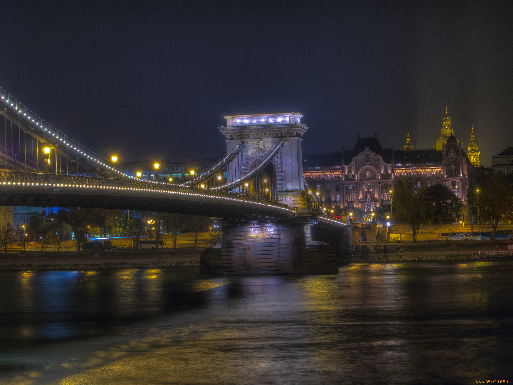 Chain Bridge, Budapest, Hungary бесплатно