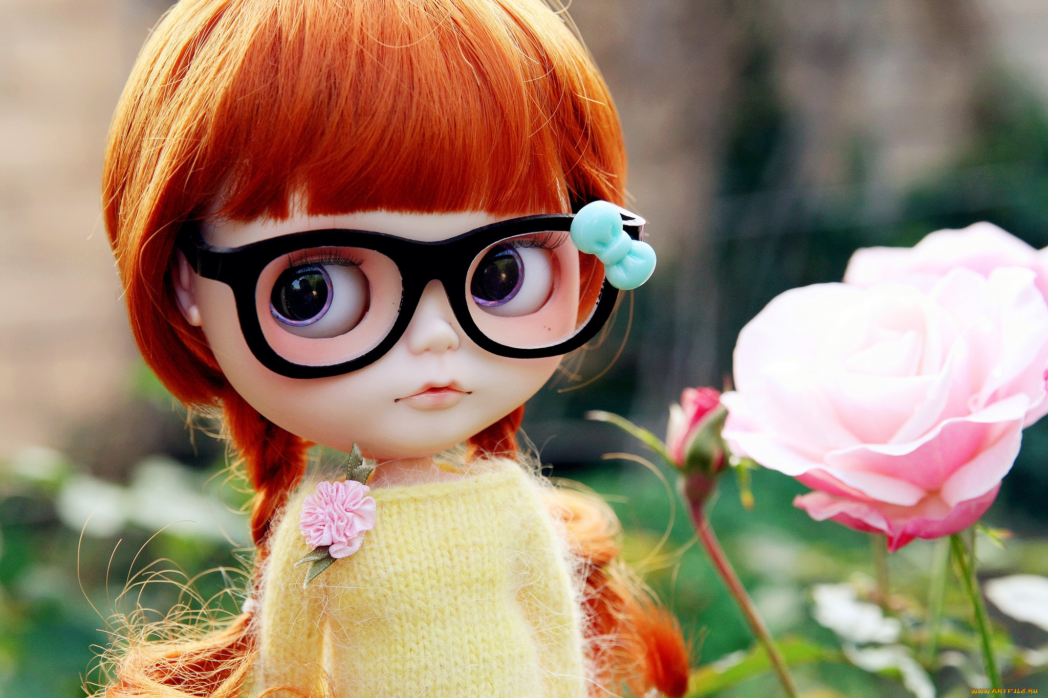 Картинки для девочек. Кукла в очках. Рыжая кукла с очками. Красивый куклы в очках. Девочка в очках прикольная.