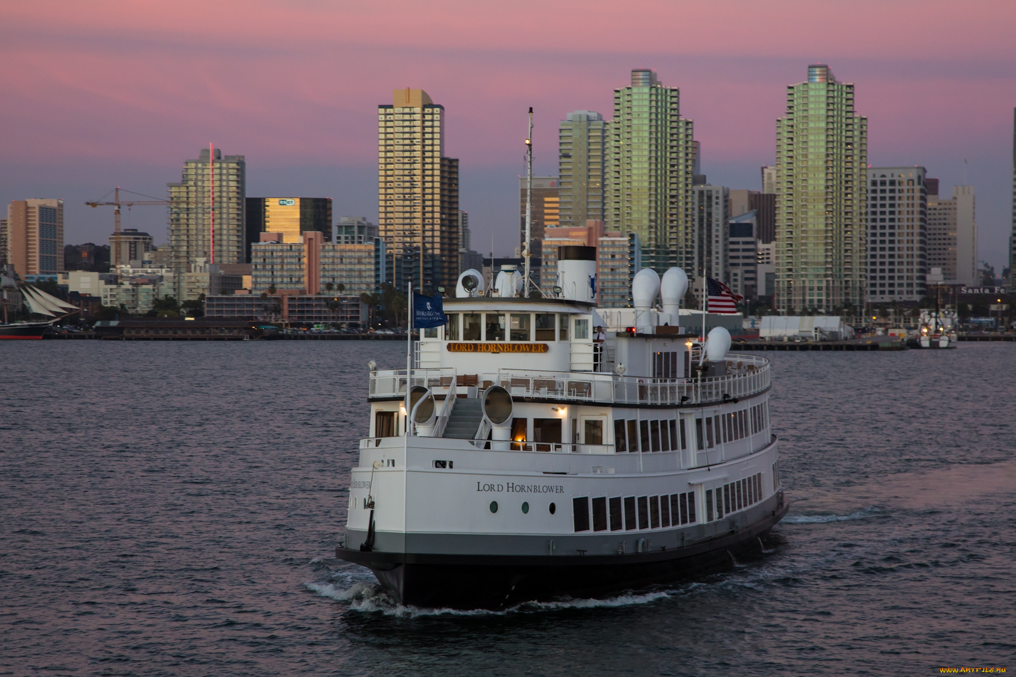 hornblower, at, san, diego, bay, корабли, теплоходы, город, акватория, судно