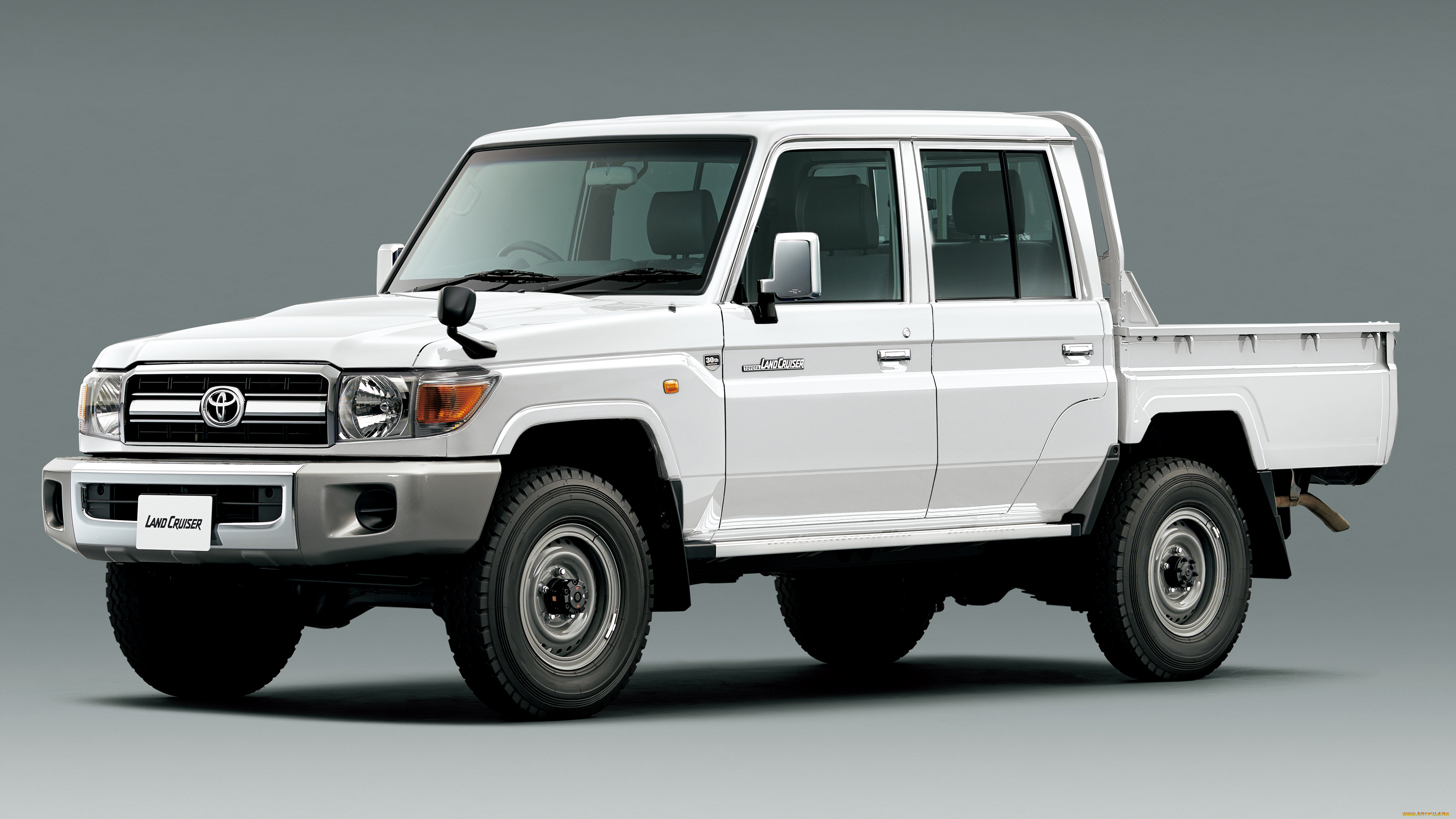 Toyota Land Cruiser 76 70 Anniversary Купить