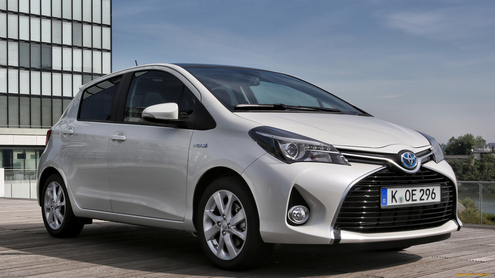 автомобили, toyota, светлый, hybrid, 2014г, yaris