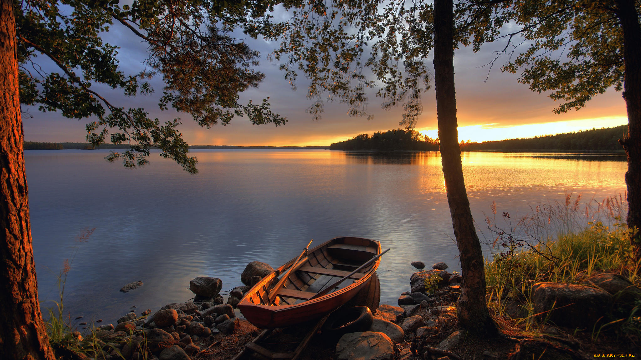 лодка озеро закат деревья загрузить
