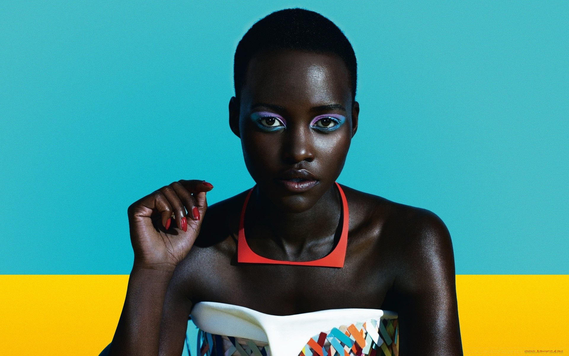 lupita, nyongo, девушки, lupita, nyong`o, lupita, nyongo, девушка, брюнетка, темнокожая, чернокожая, актриса, мулатка, красотка, взгляд, макияж, поза, портрет, лицо