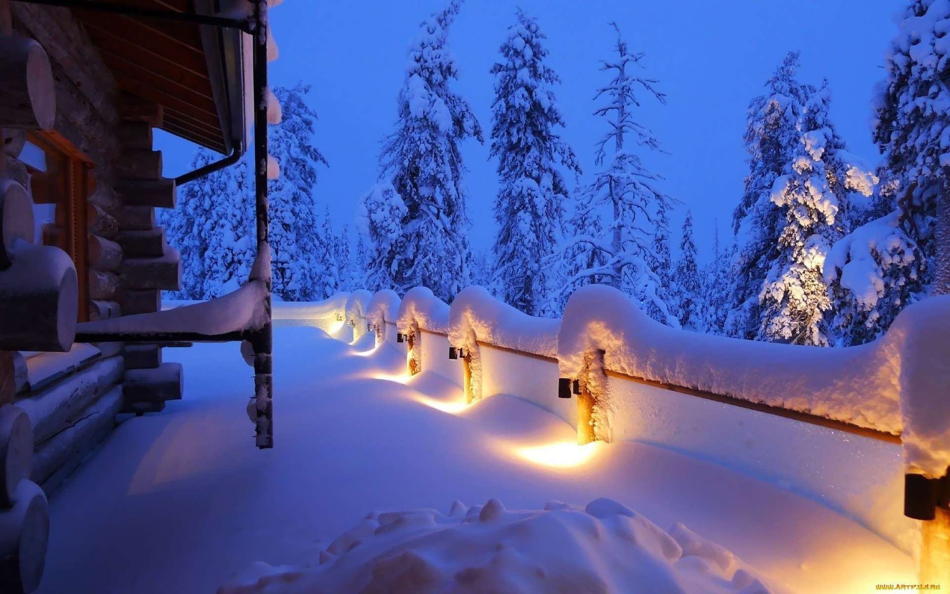 природа, зима, фонарики, ограда, ночь, снег, сугробы, домик