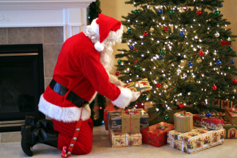 Картинка праздничные дед+мороз +санта+клаус елка санта клаус подарки