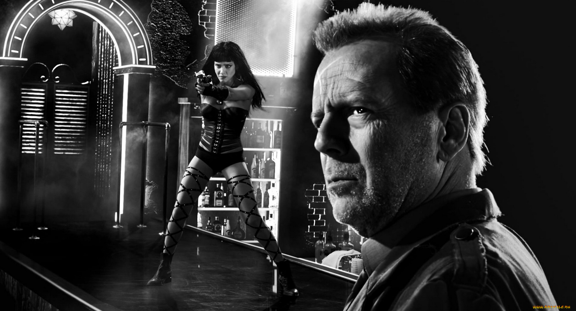 Sin city. Брюс Уиллис город грехов. Город грехов фильм 2005. Джош Бролин город грехов 2. Город грехов 2 Рэдклифф.