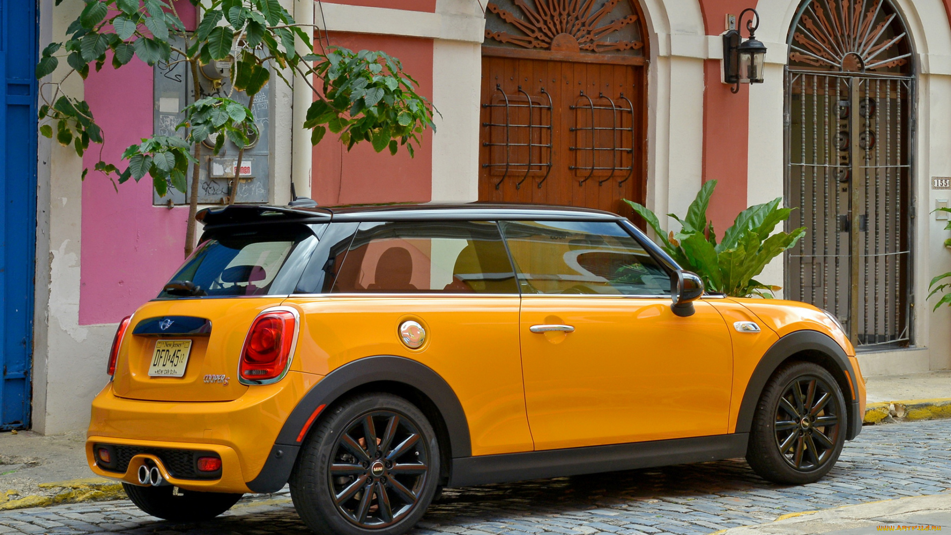 Mini f56