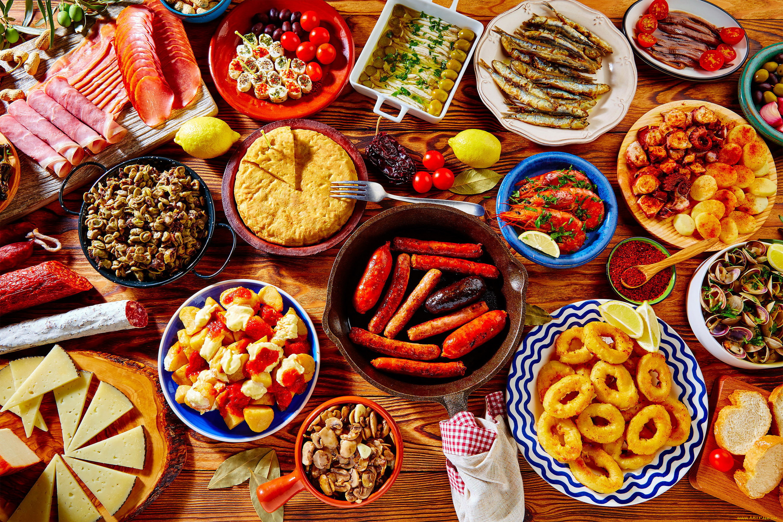 Кухня еда. Испанские блюда национальные. Национальная кухня Испании. Испания еда Национальная. Национальные блюда Испании.