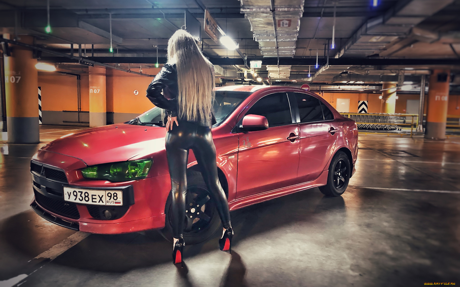 Mitsubishi Lancer девушка Evolution EVO