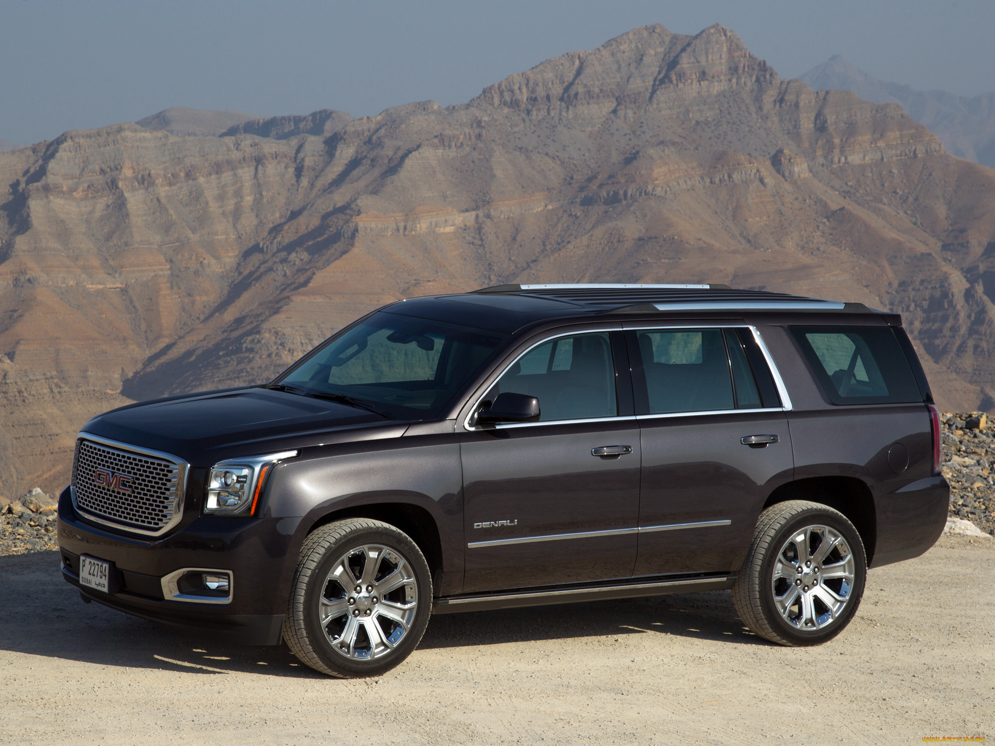 Gms машина. Машина GMC Yukon Denali. GMC Yukon 2014. GMC Yukon Denali 2022. GMC Yukon Denali 2014.