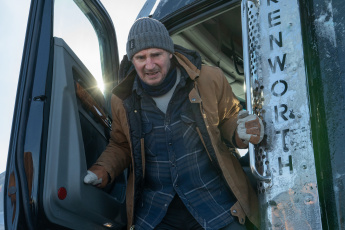 Картинка the+ice+road+ +2021+ кино+фильмы the+ice+road ледяной драйв лиам нисон лоренс триллер драма кадры премьера mike
