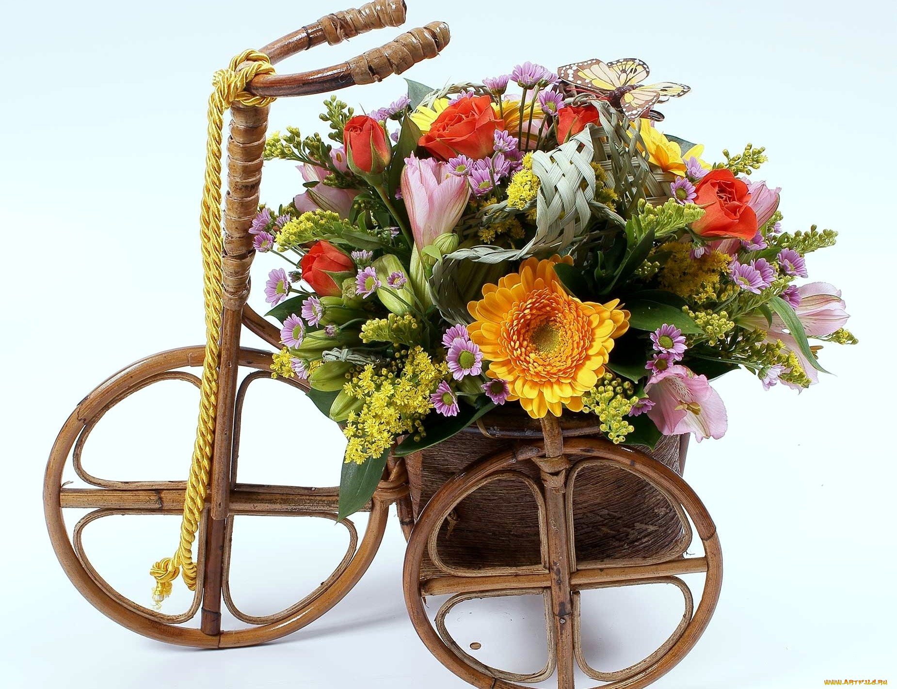 цветы, букеты, композиции, велосипед, розы, гербера, хризантемы