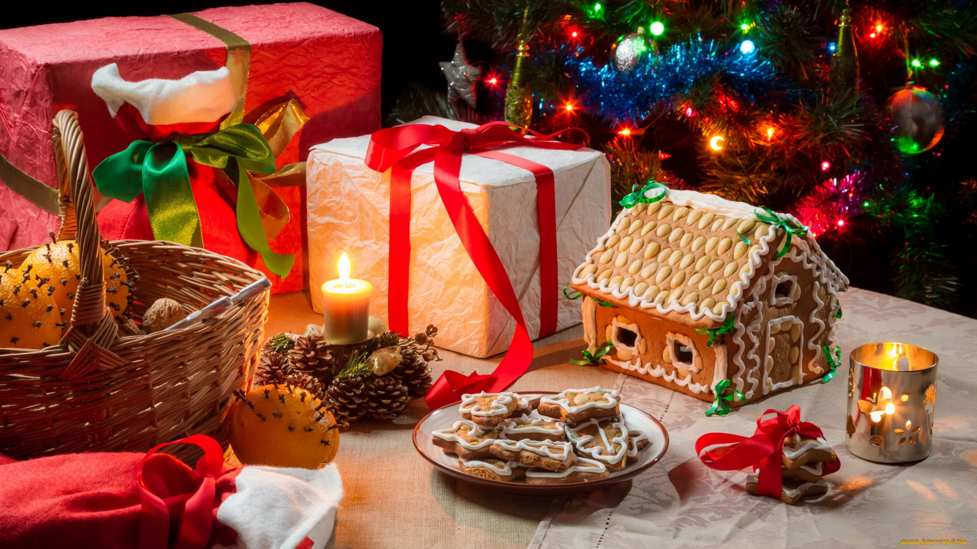 праздничные, угощения, апельсины, корзинка, пряничный, домик, печенье, свечи, подарки, новый, год, роджество
