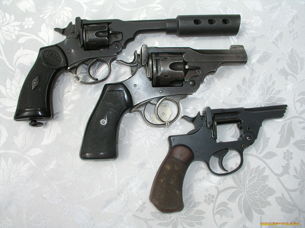 оружие, револьверы