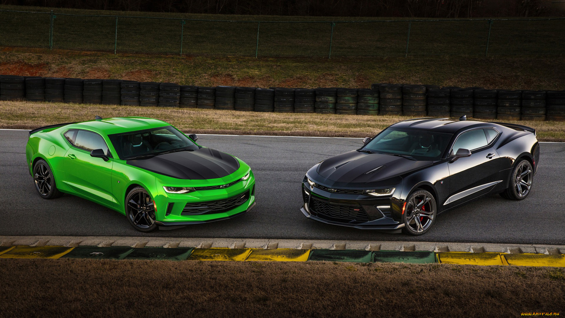 chevrolet, camaro, 1le, green, and, camaro, ss, 1le, black, 2017, автомобили, camaro, green, chevrolet, 2017, black, 1le, ss