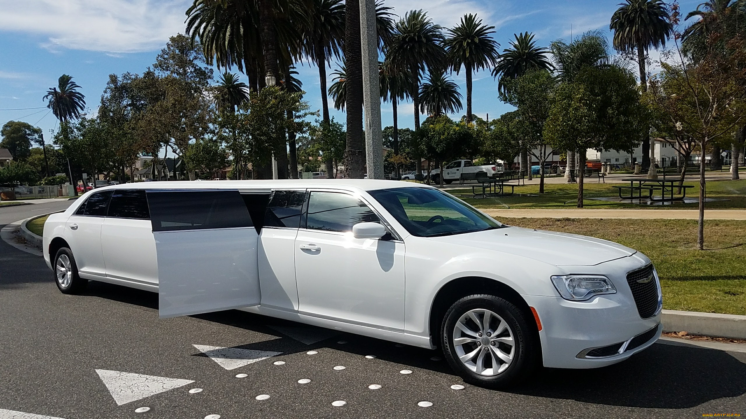 chrysler, 300, limousine, 2016, автомобили, выставки, и, уличные, фото, chrysler, 300, limousine, 2016