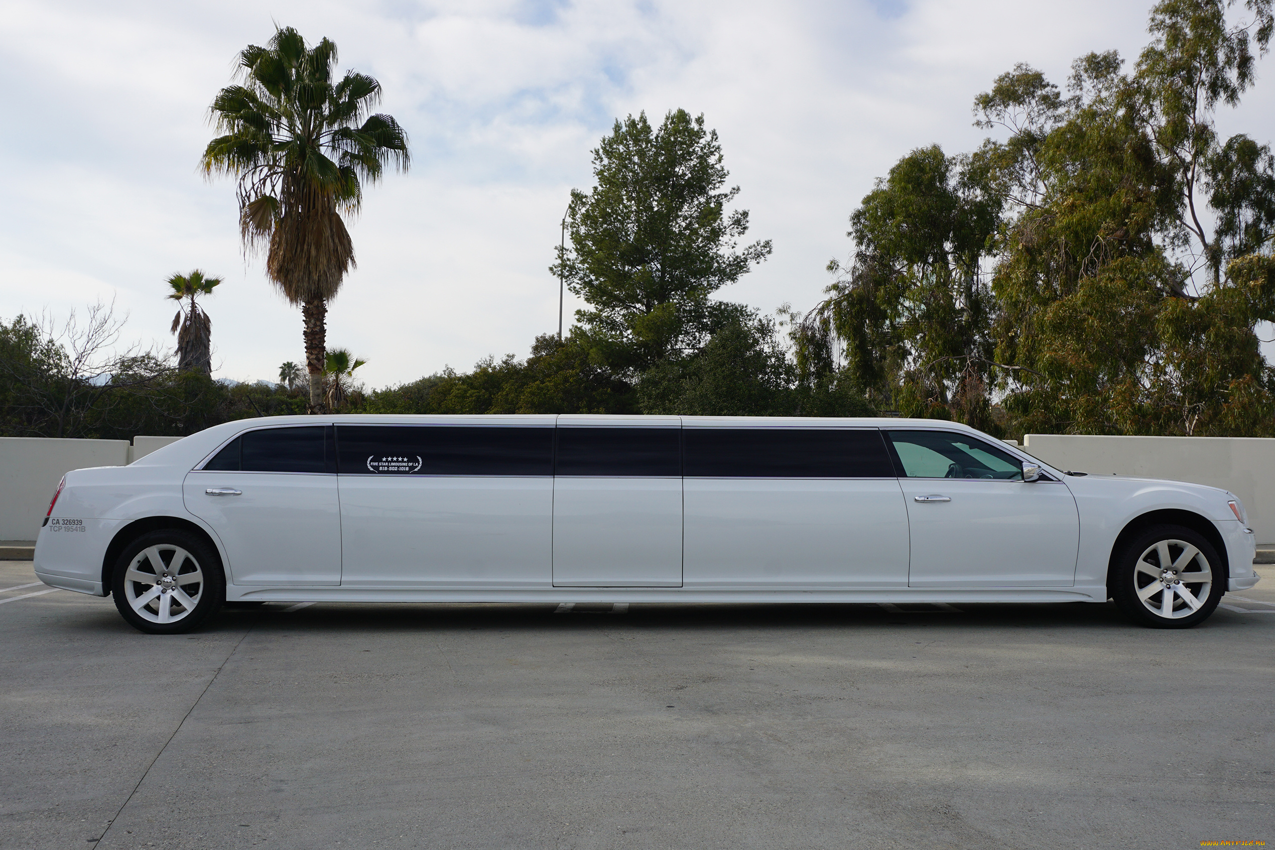 chrysler, 300, limousine, 2016, автомобили, выставки, и, уличные, фото, chrysler, 300, limousine, 2016