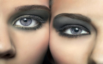 Картинка разное глаза макияж
