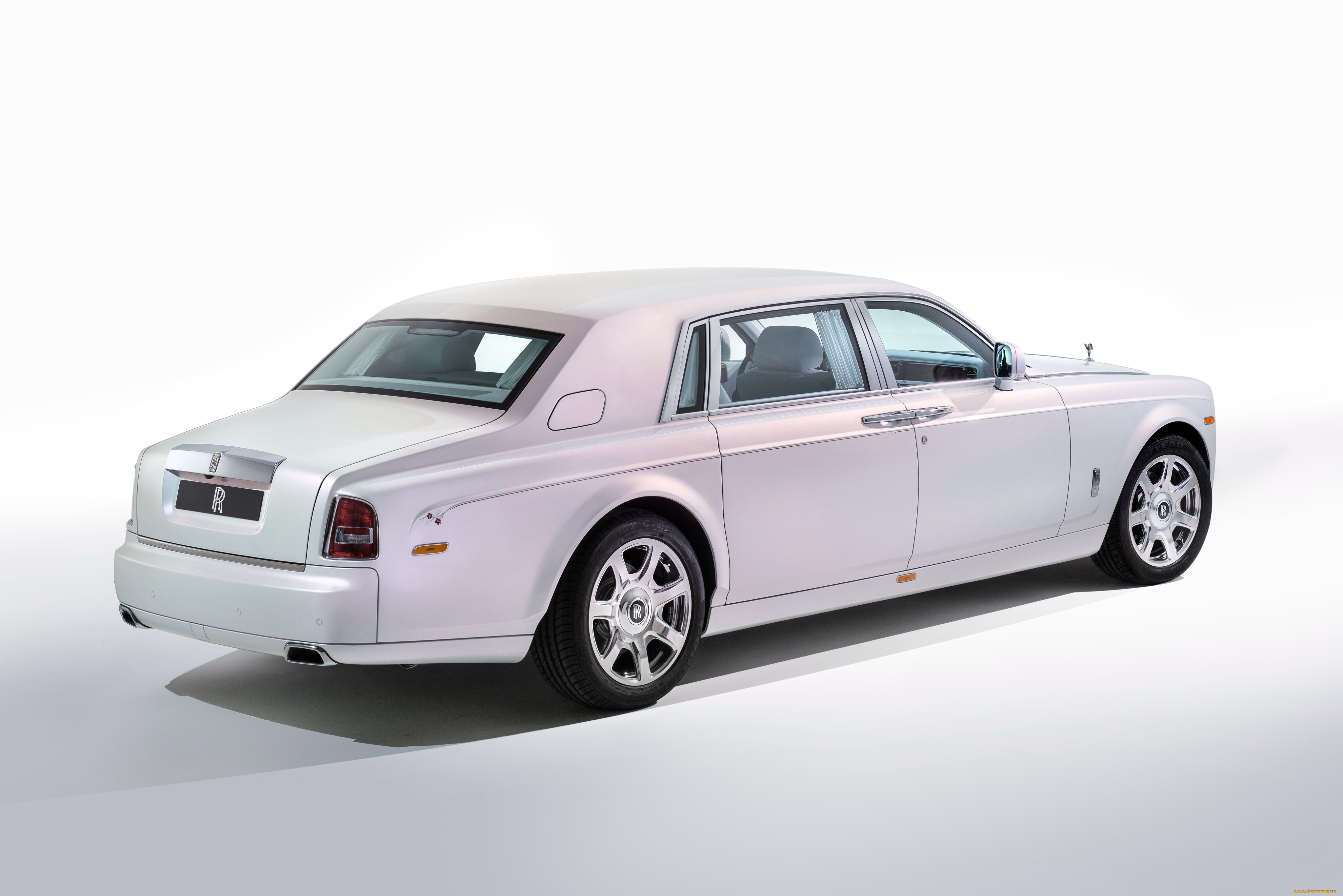 автомобили, rolls-royce, светлый, 2015г, serenity, phantom