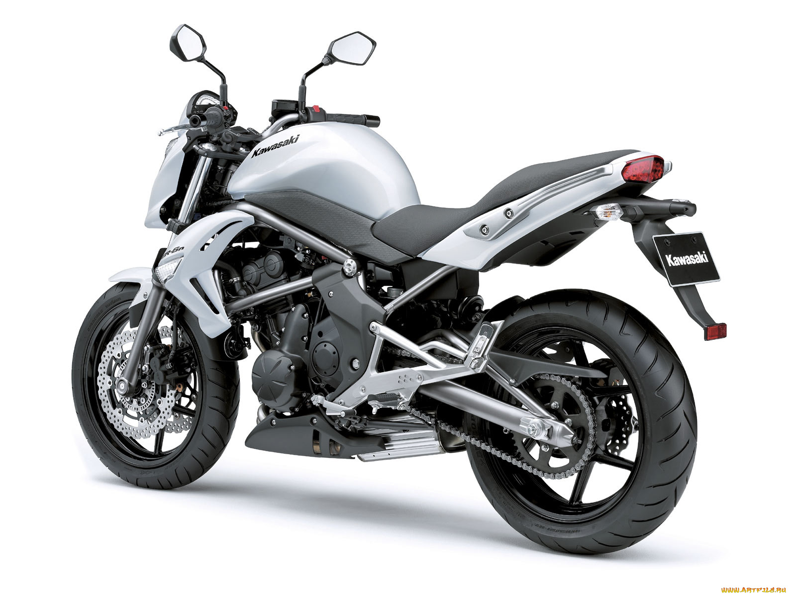 2009 n. Kawasaki er6n 2009. Kawasaki er6n 2009-2011. Er650. Мотоцикл er-6n масштабная модель.