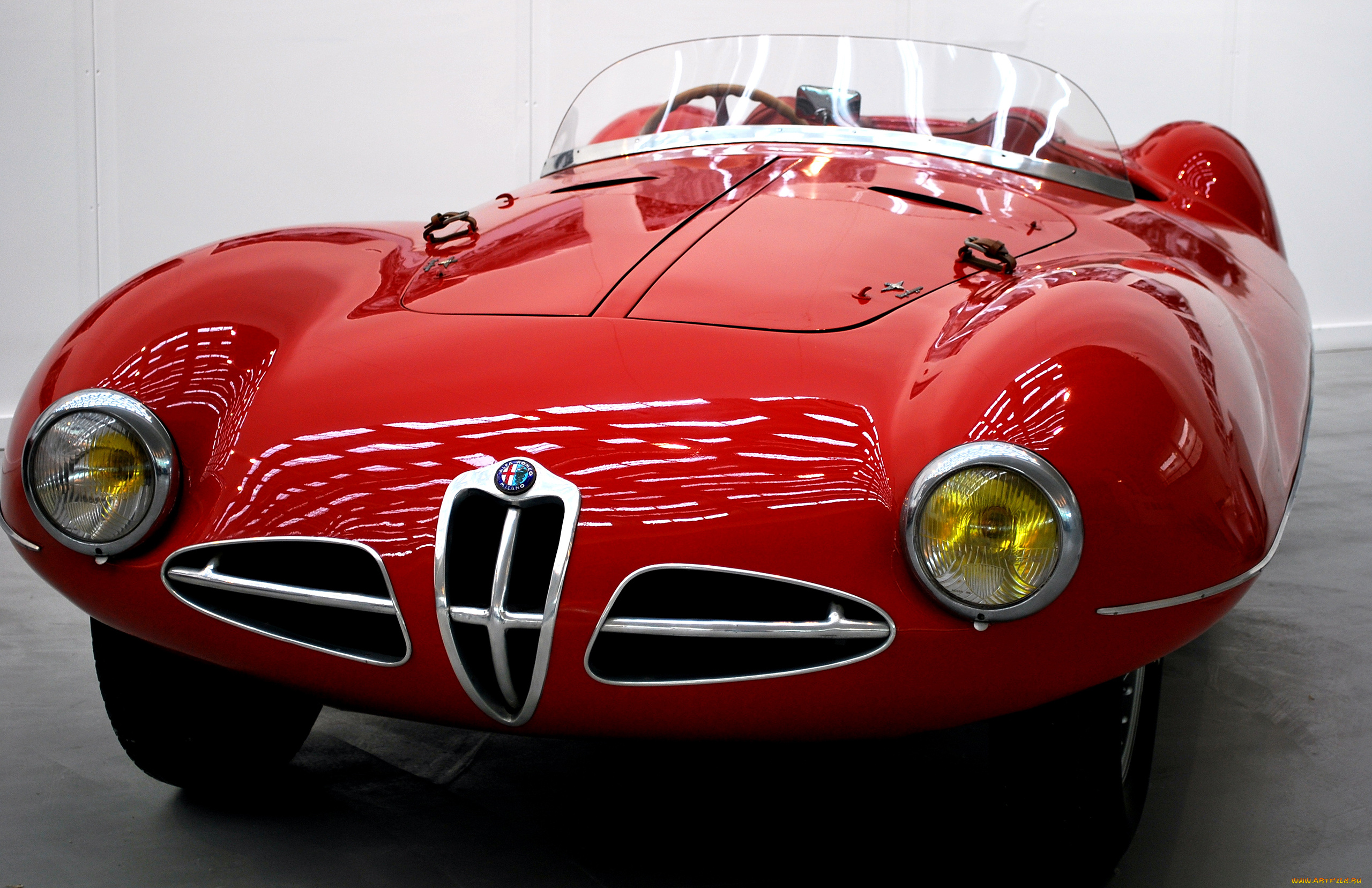 Alfa Romeo Disco Volante фон бесплатно