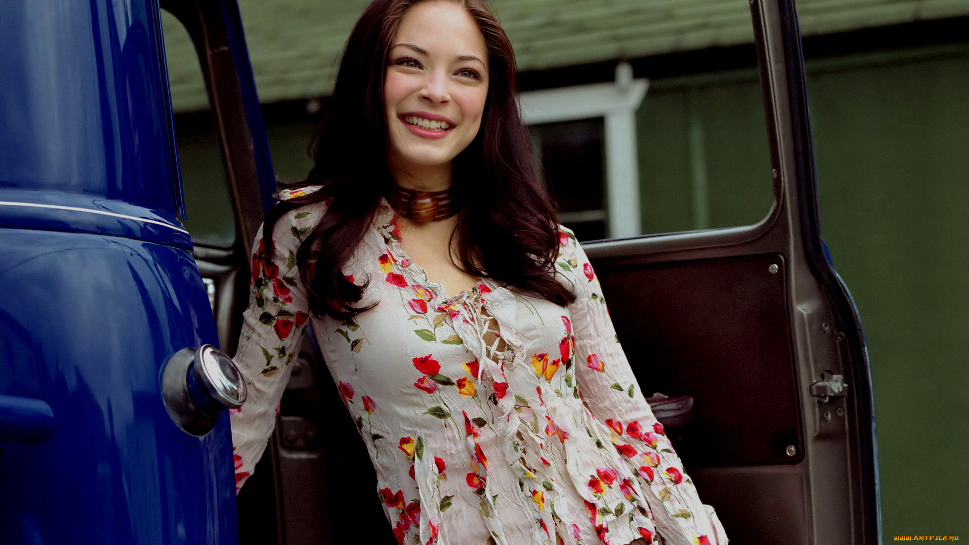 Kristin, Kreuk, девушки, , , дверь, автомобиля, блуза, улыбка