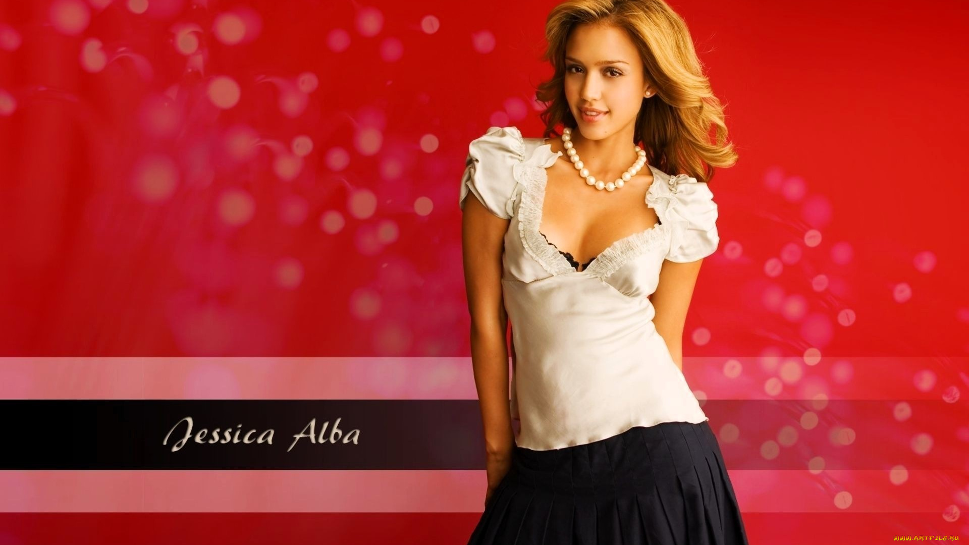 девушки, jessica, alba, актриса, блондинка, бусы, блузка, юбка