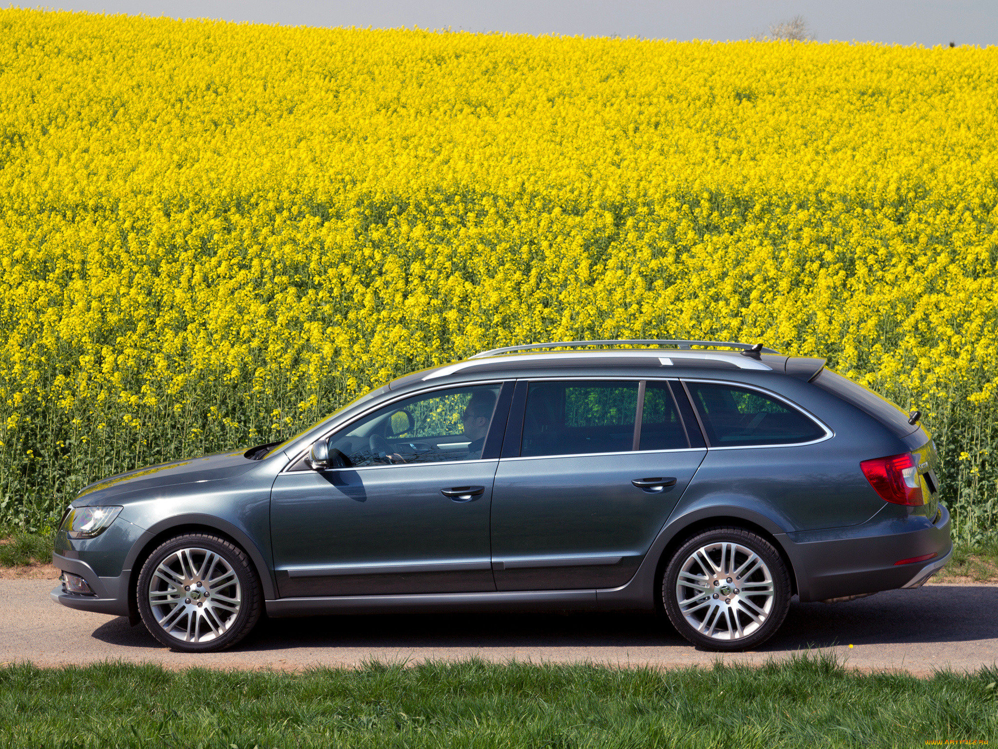 Шкода универсал. Skoda Superb, 2013 универсал. Шкода Суперб универсал 2018. Шкода Суперб универсал 2013. Шкода Суперб 2 универсал.