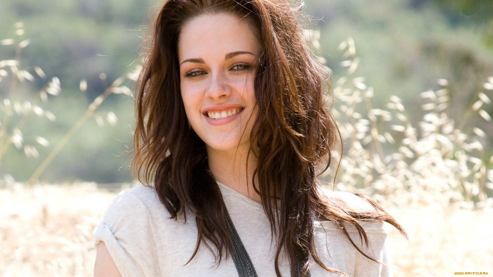 девушки, kristen, stewart, трава, улыбка, кристен, стюарт, актриса