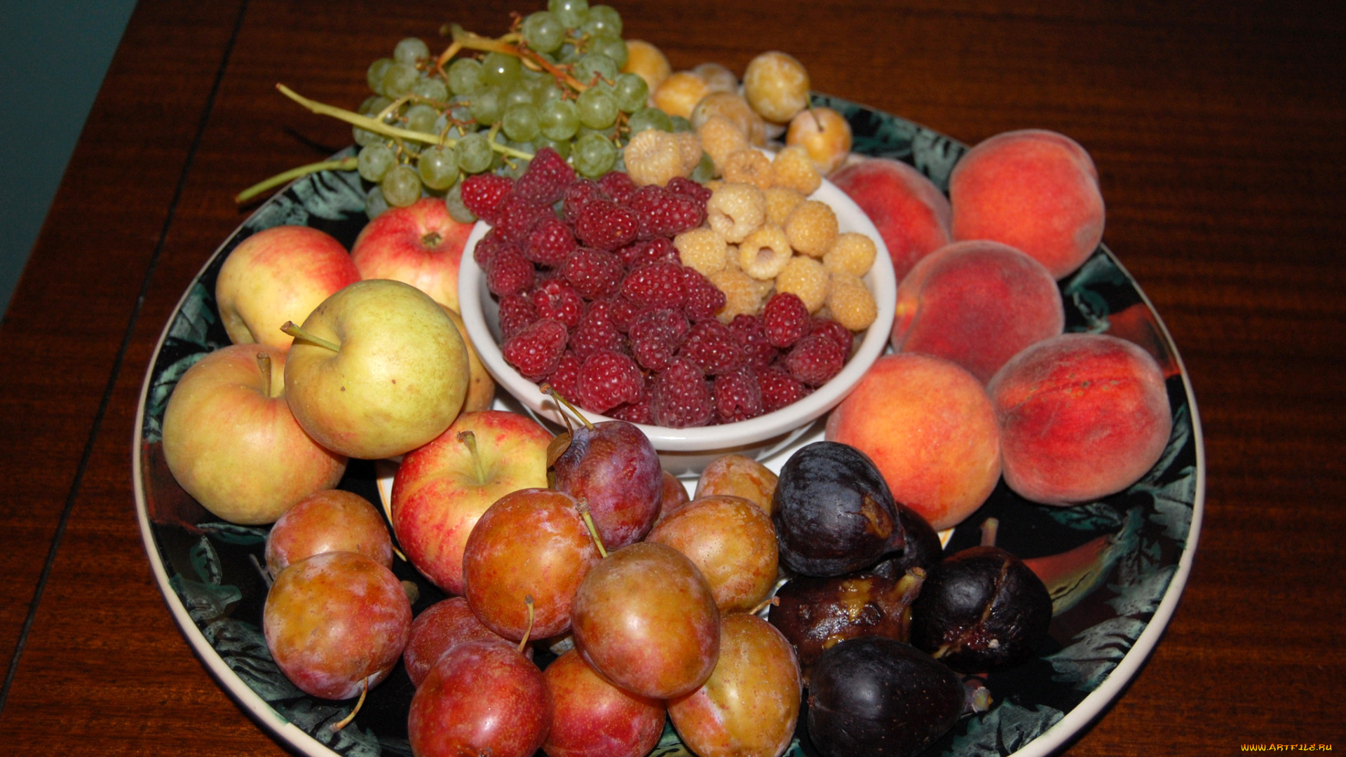 еда, фрукты, , ягоды, виноград, сливы, яблоки, абрикосы, малины