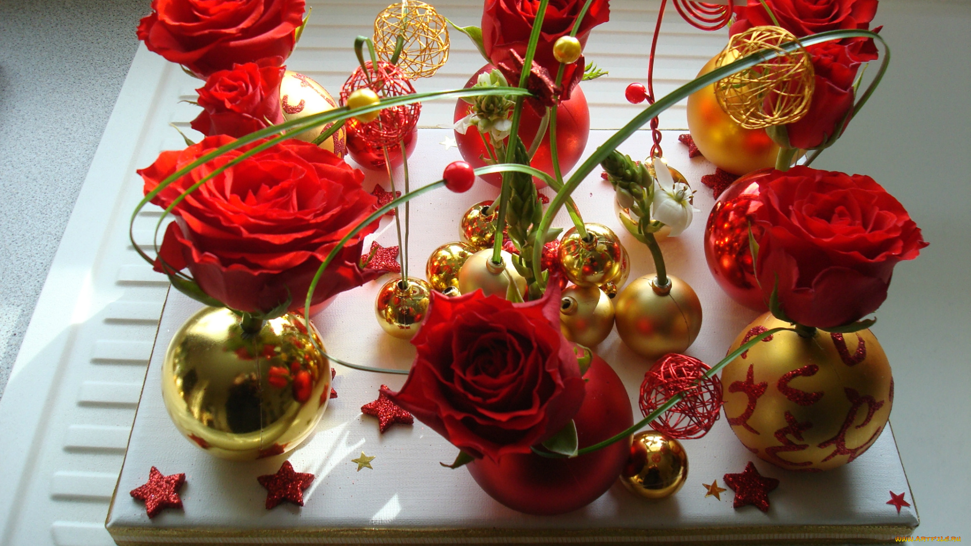 праздничные, шарики, розы, красный
