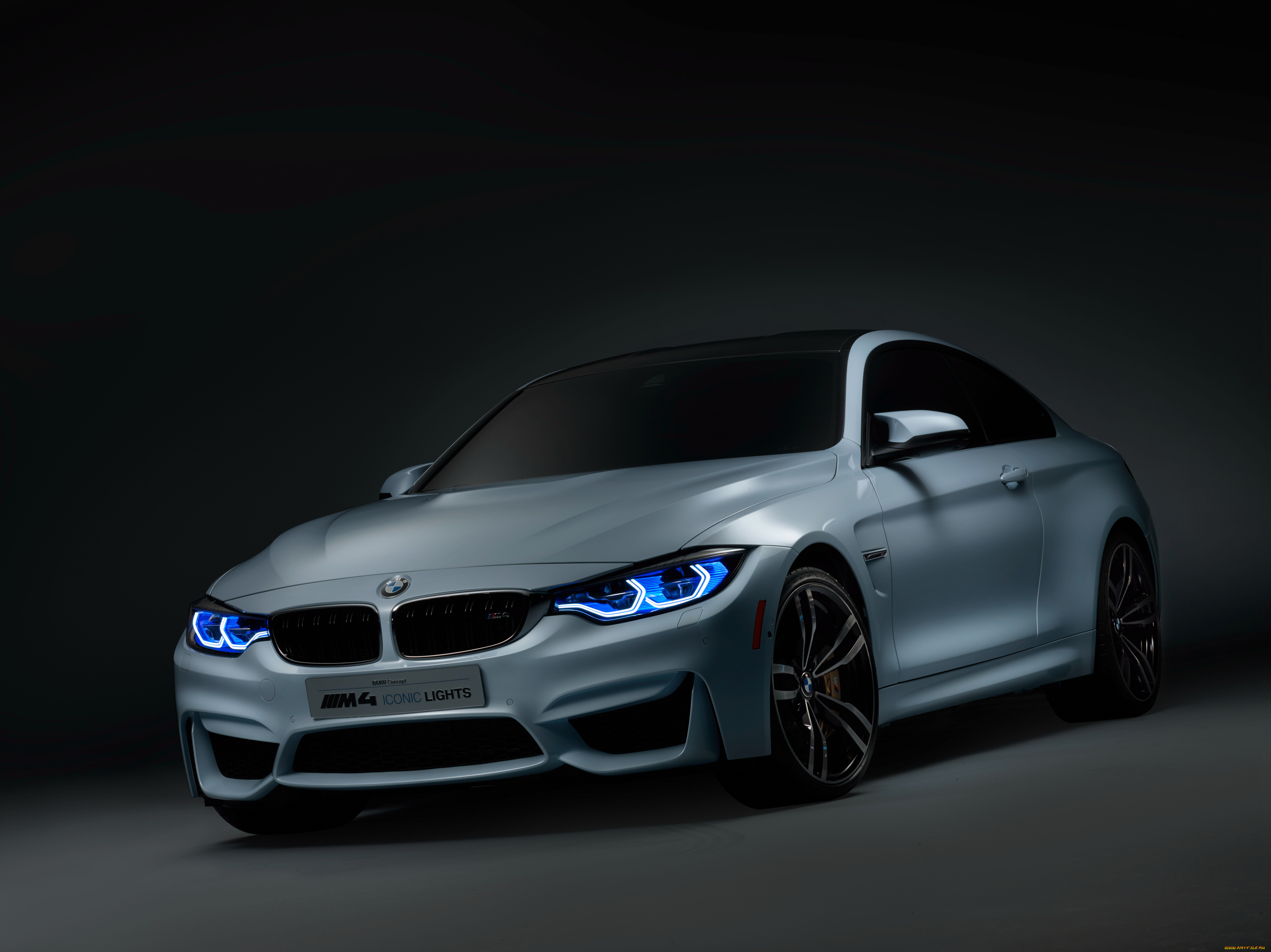 V m w. БМВ м4 ф92. BMW m4 Concept iconic Lights. BMW m4 2015. BMW m4 CSL f82.