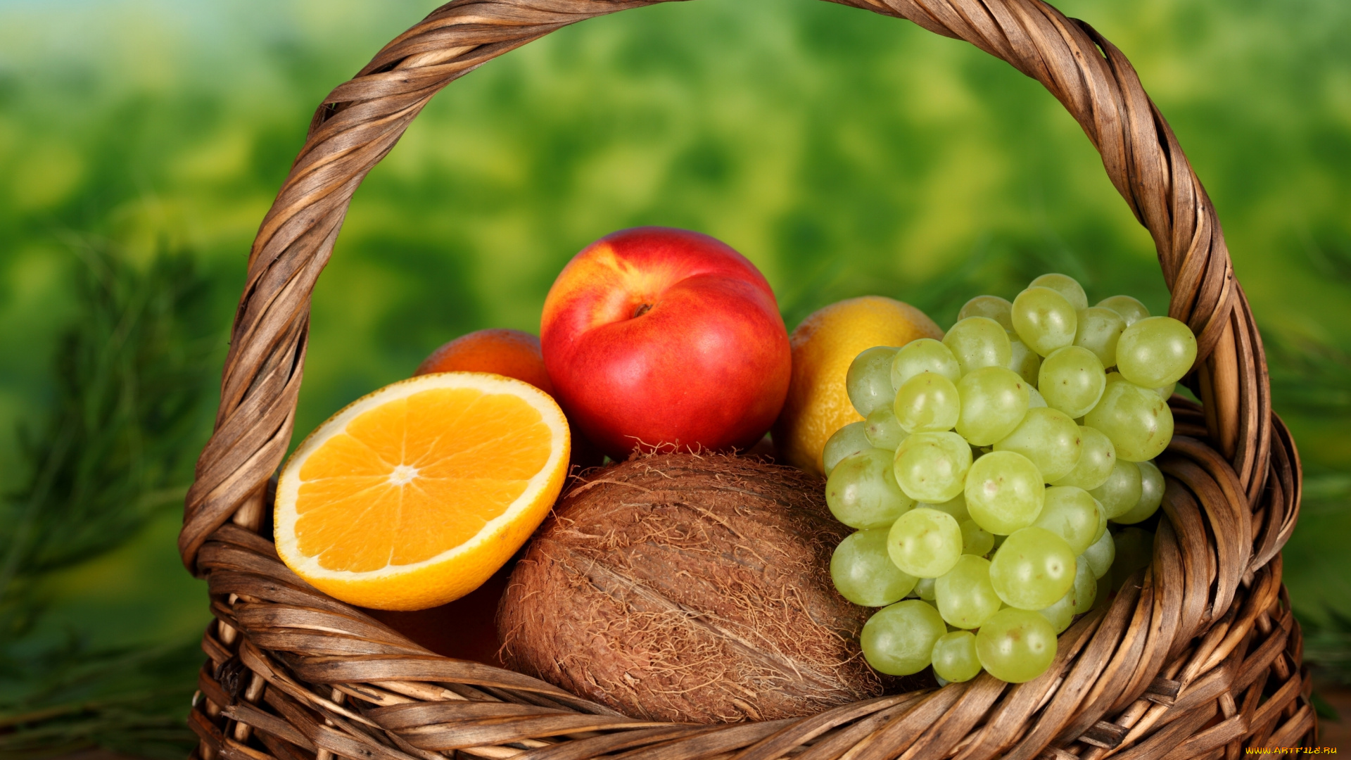 еда, фрукты, ягоды, виноград, лимон, персик, апельсин, кокос, корзина
