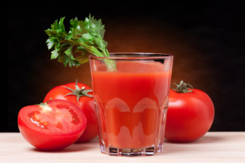 Картинка еда напитки сок томатный стакан помидоры сельдерей