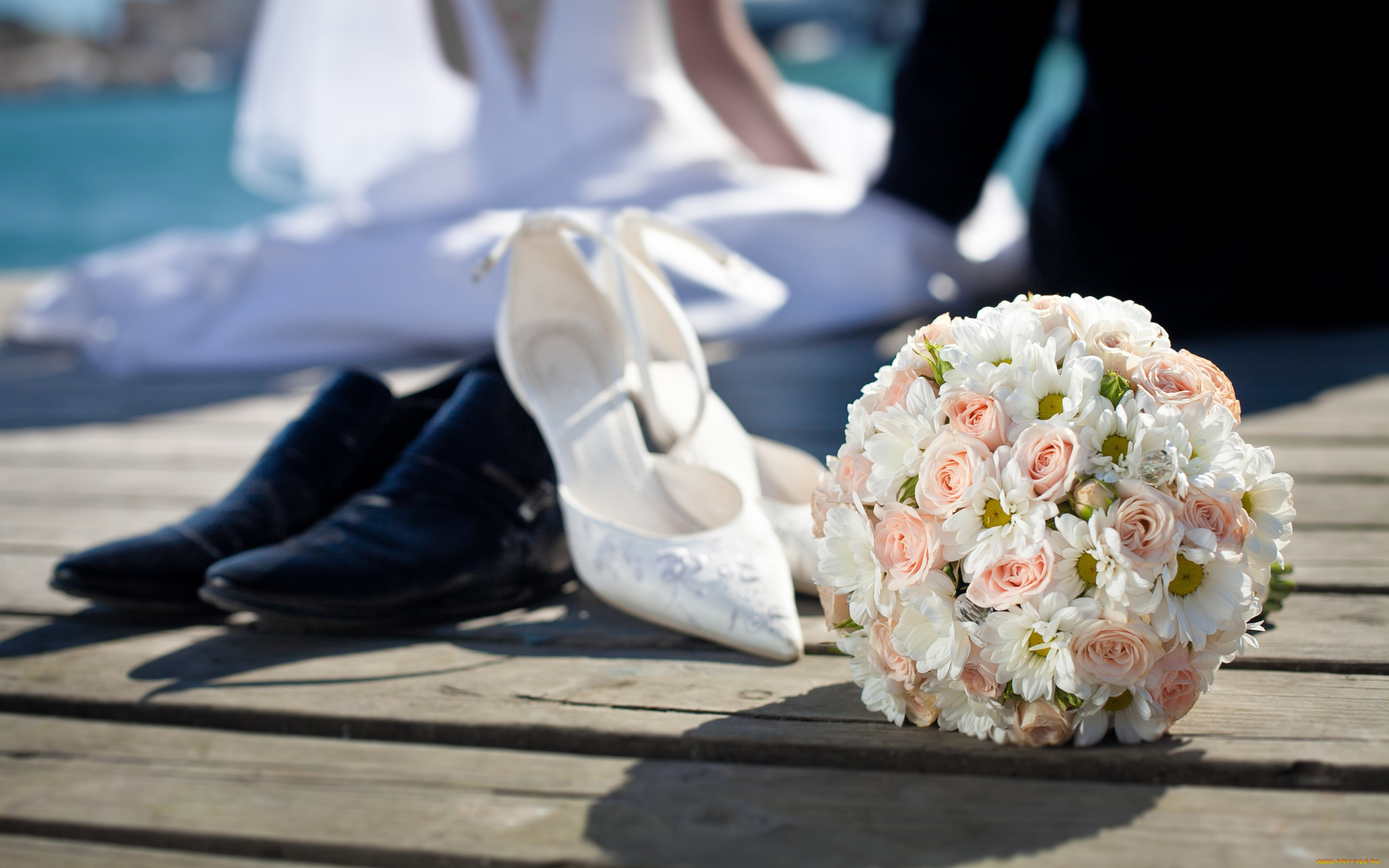 цветы, букеты, , композиции, shoes, groom, bride, roses, flowers, bouquet, wedding, букет, свадьба