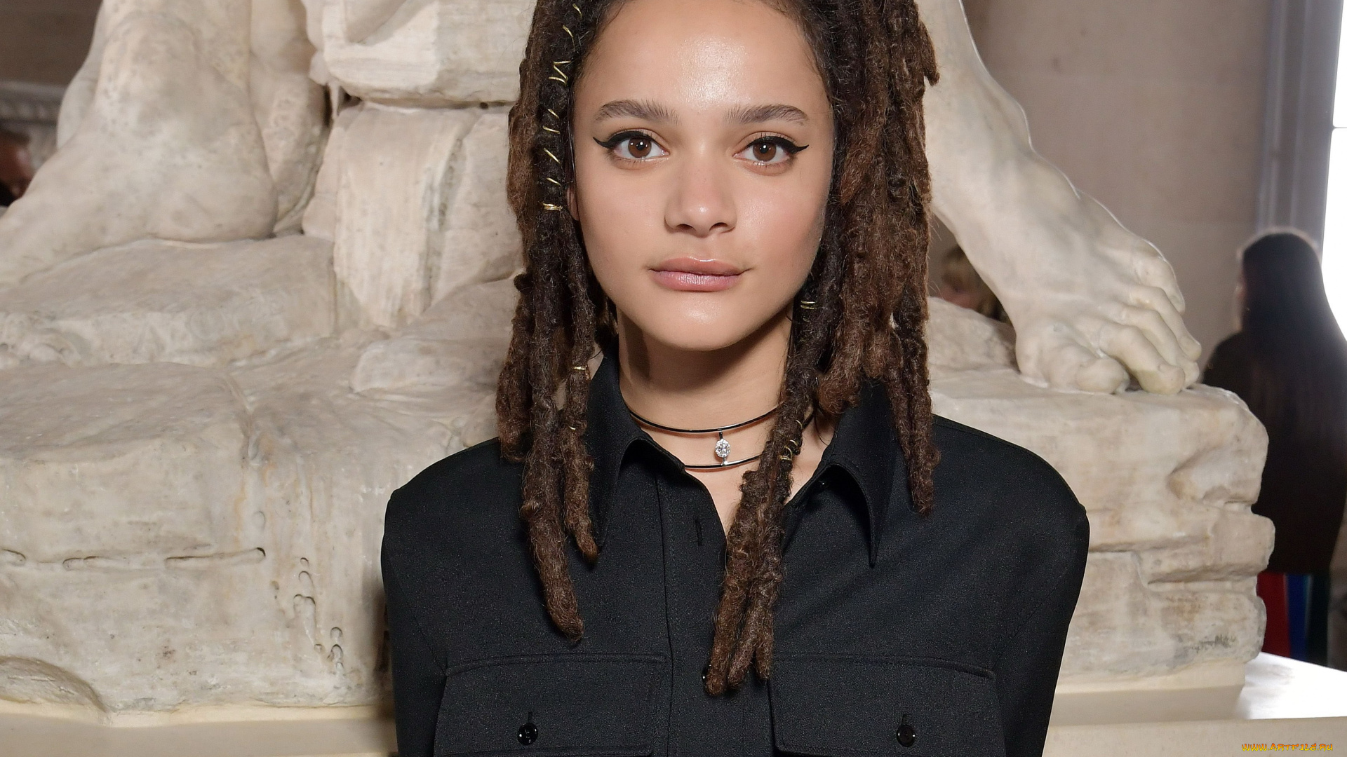 sasha, lane, девушки, -unsort, , брюнетки, темноволосые, шатенка, дреды, рубашка, статуя