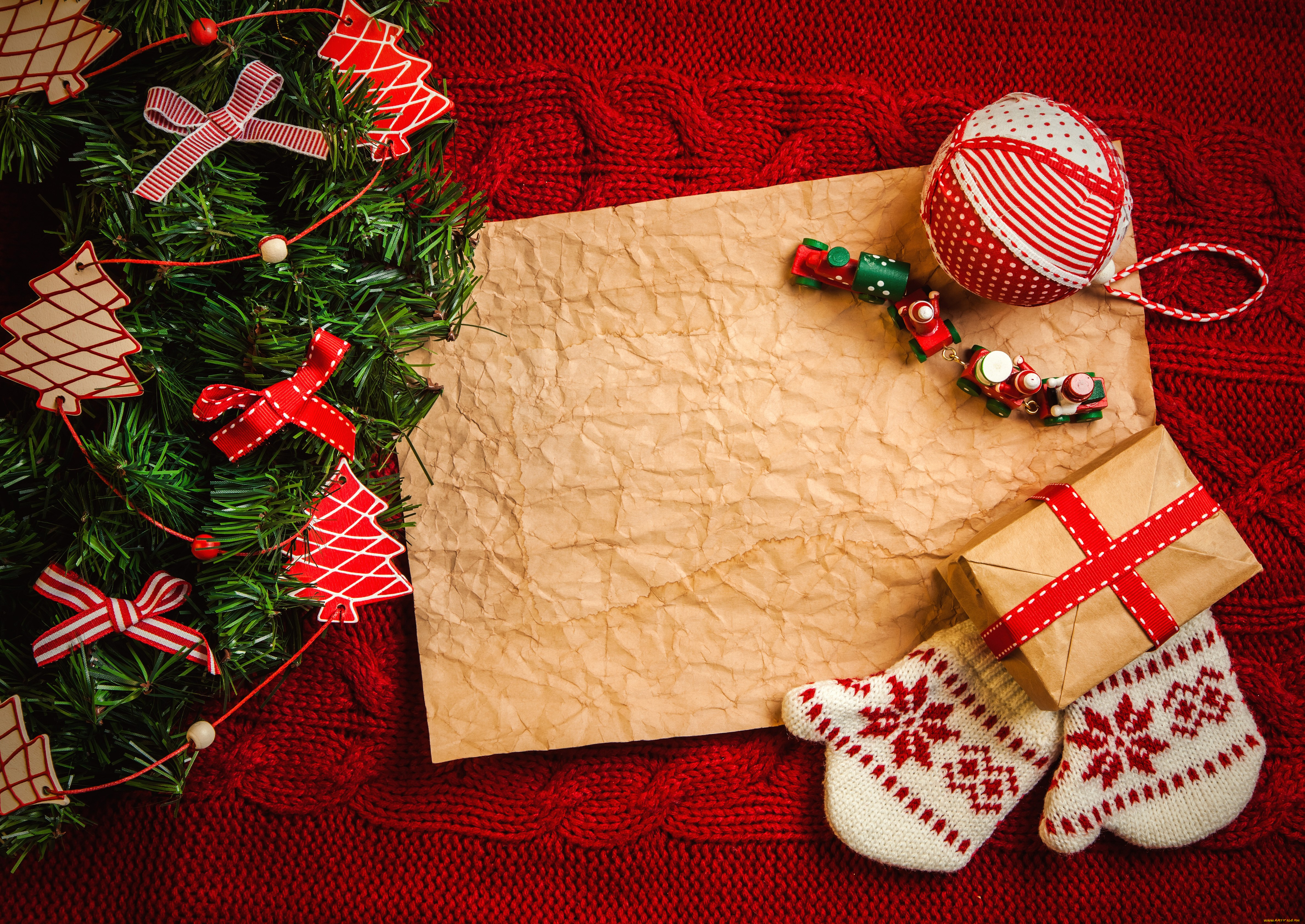 праздничные, разное, новый, год, ленты, рождеством, christmas, рождество, праздник, с, новым, годом, перчатки, подарки, коробки, украшения, holiday, boxes, gloves, tree, рождественская, елка, ribbon, happy, new, year, decoration, gifts, merry