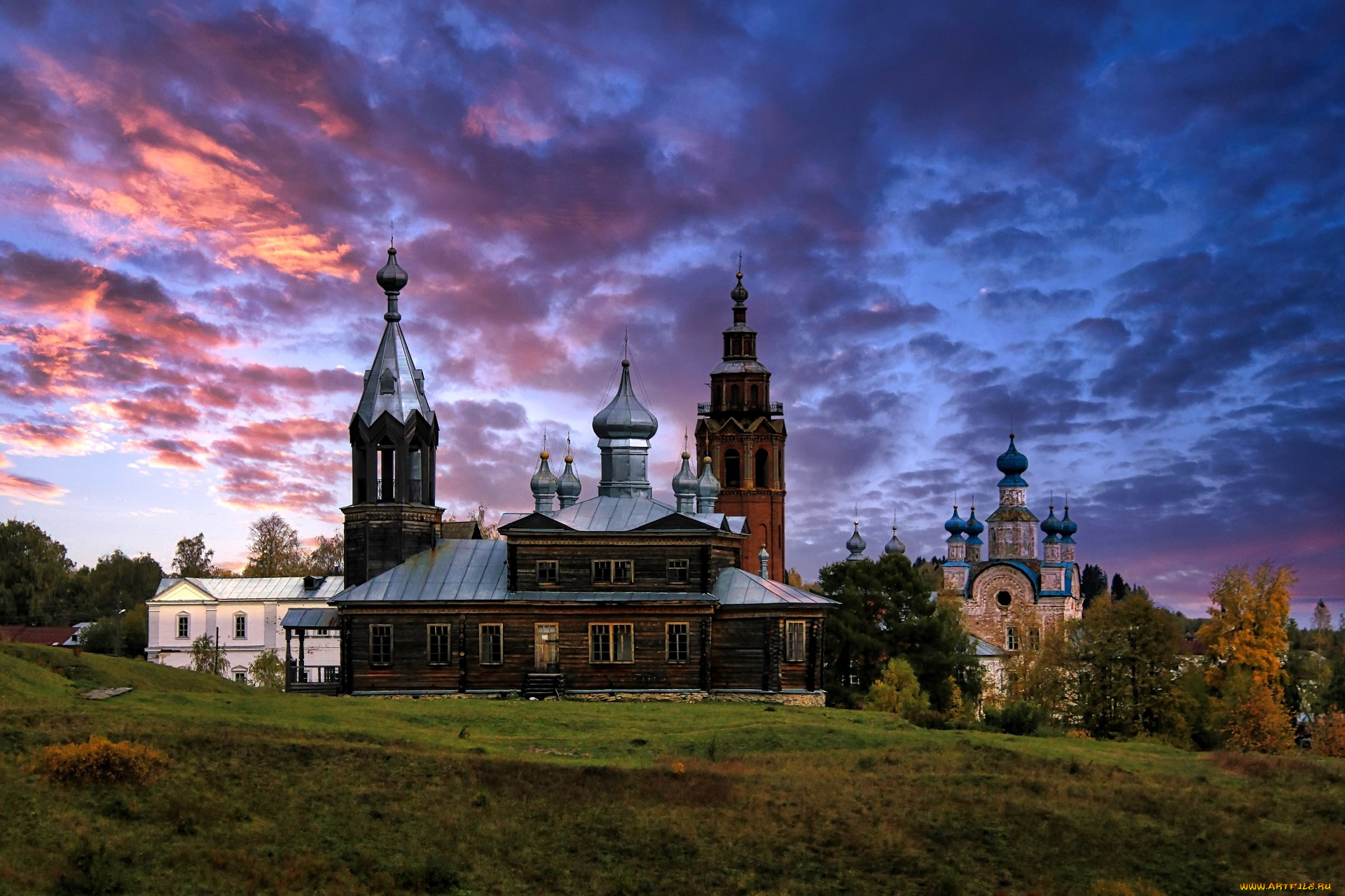 чердин, , пермский, край, города, -, православные, церкви, , монастыри, небо, облака, церкви, храм, луг, деревья