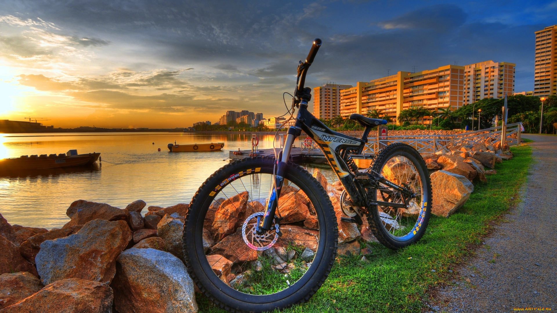 техника, велосипеды, море, берег, природа, камни, город, велосипед