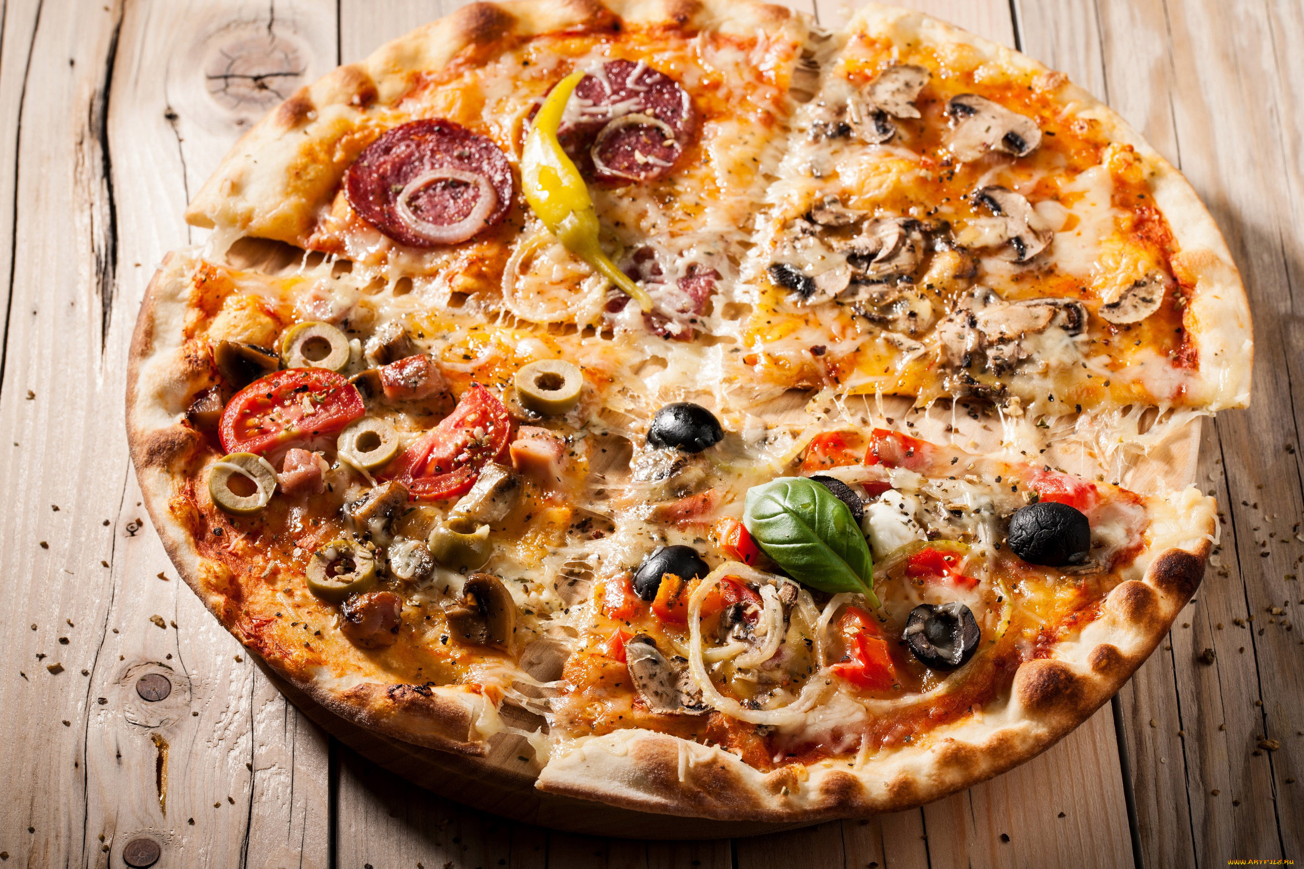 еда, пицца, оливки, маслины, помидоры, салями, шампиньоны, базилик
