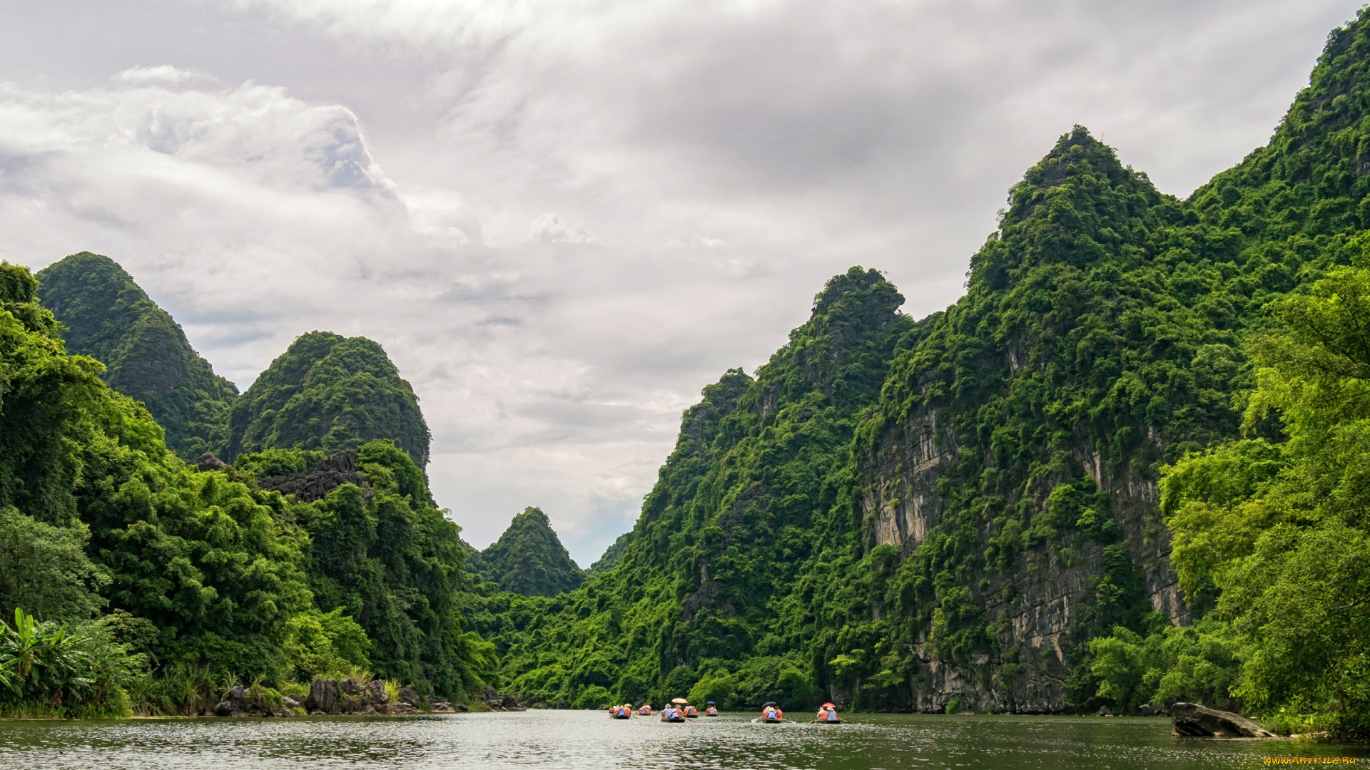 природа, горы, ninh, binh, вьетнам, люди, зелень, лодки, облака, небо, скалы, река, лес