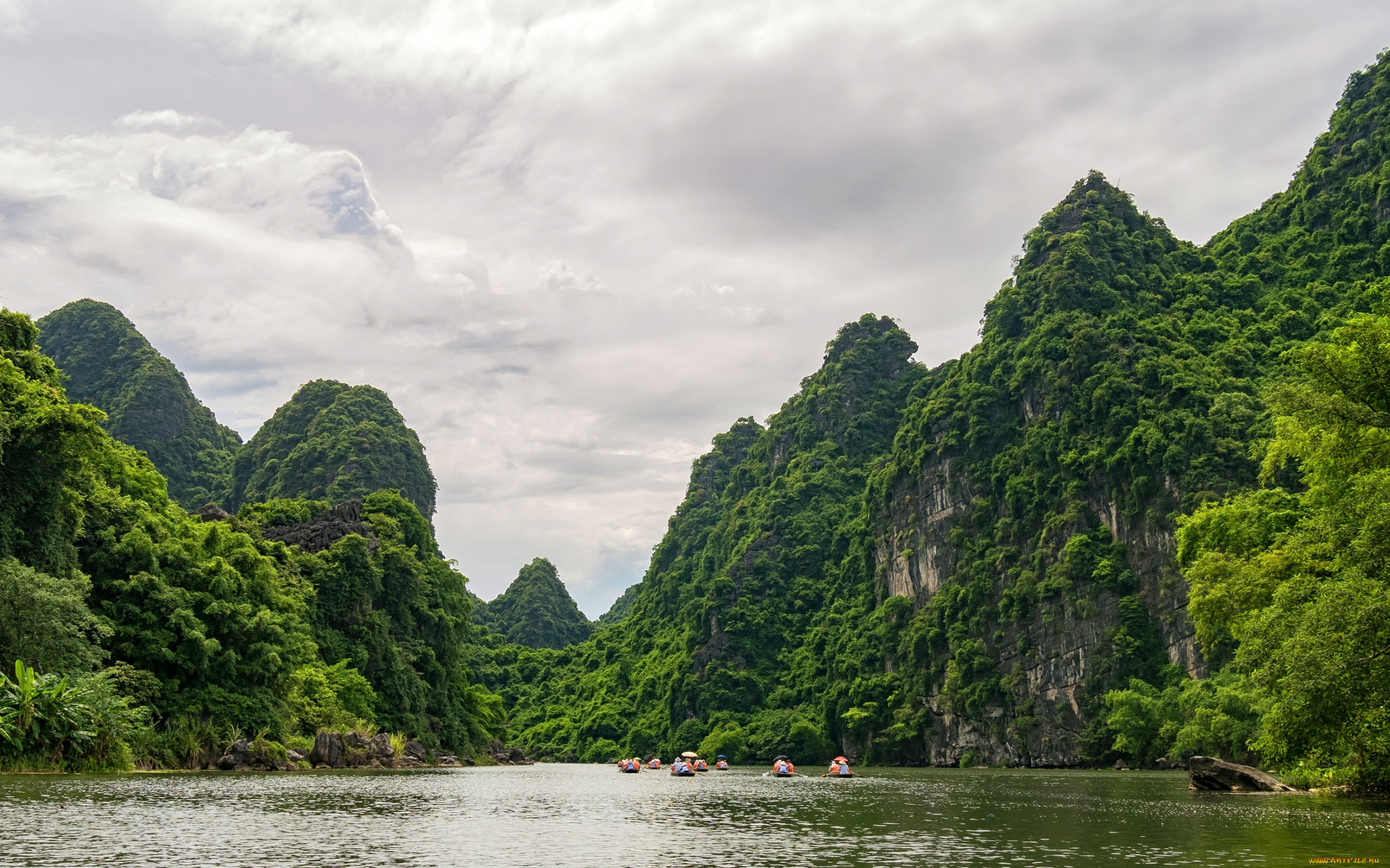 природа, горы, ninh, binh, вьетнам, люди, зелень, лодки, облака, небо, скалы, река, лес