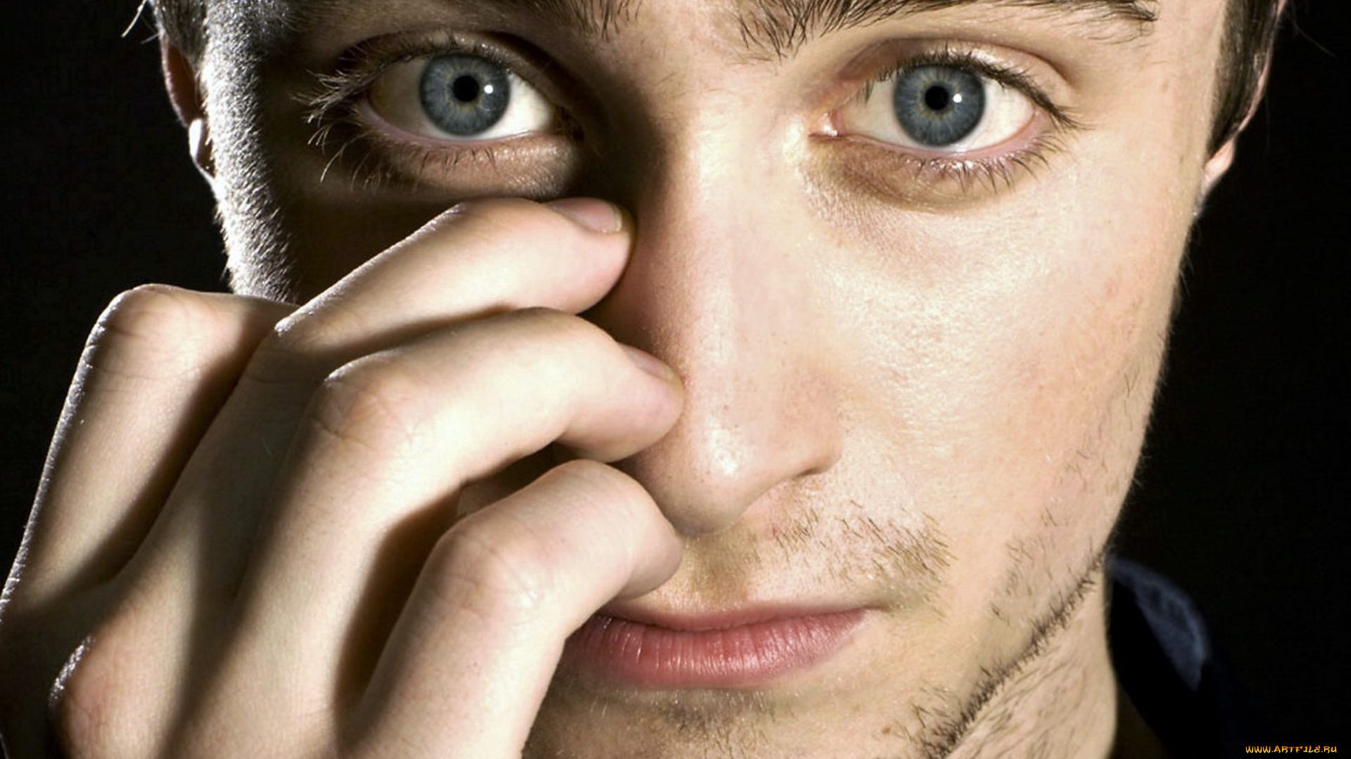 мужчины, daniel, radcliffe, актер, лицо, рука, щетина