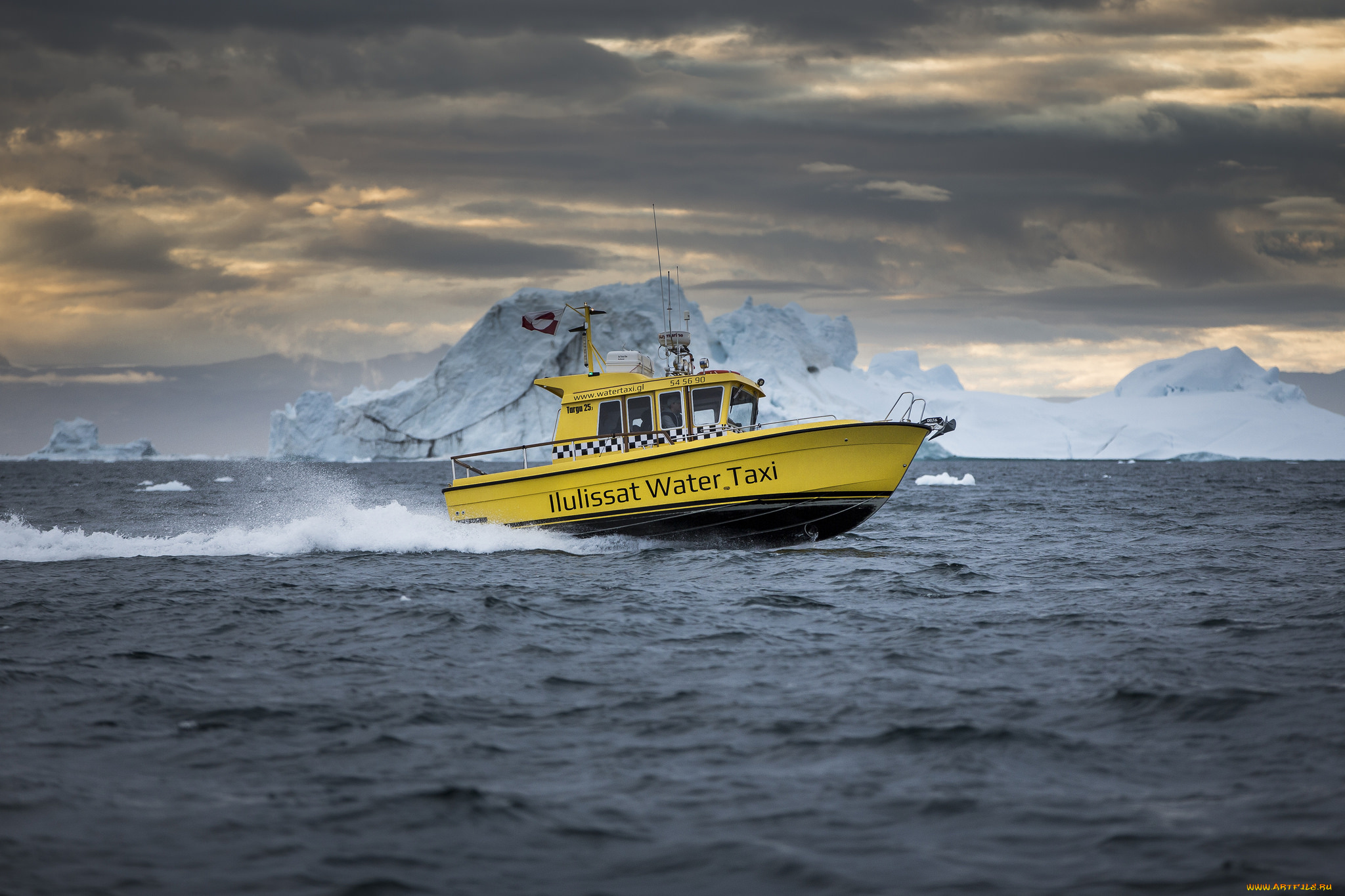 ilulissat, water, taxi, корабли, катера, катер, льды, море, север