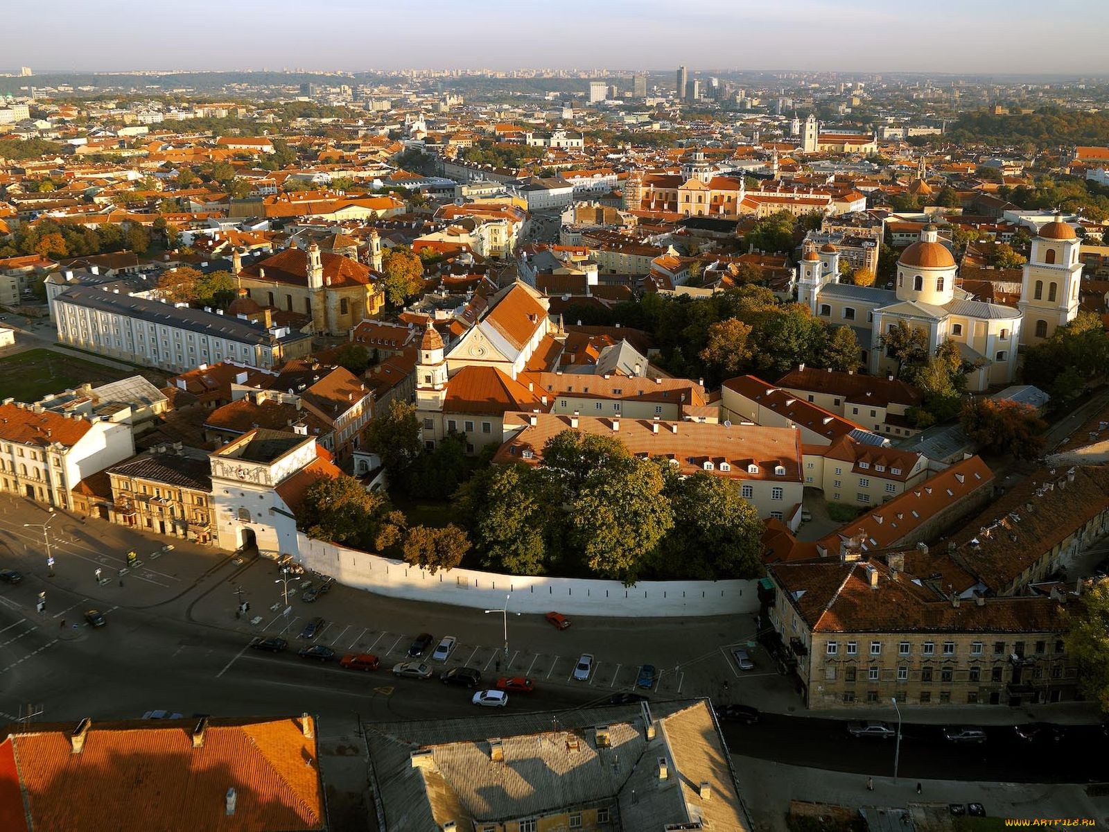 Литва столица какой страны. Литва столица Вильнюс. Литва столица Вильнюс старый город. Литва исторический центр Вильнюса. Вильнюс Каунас достопримечательности.