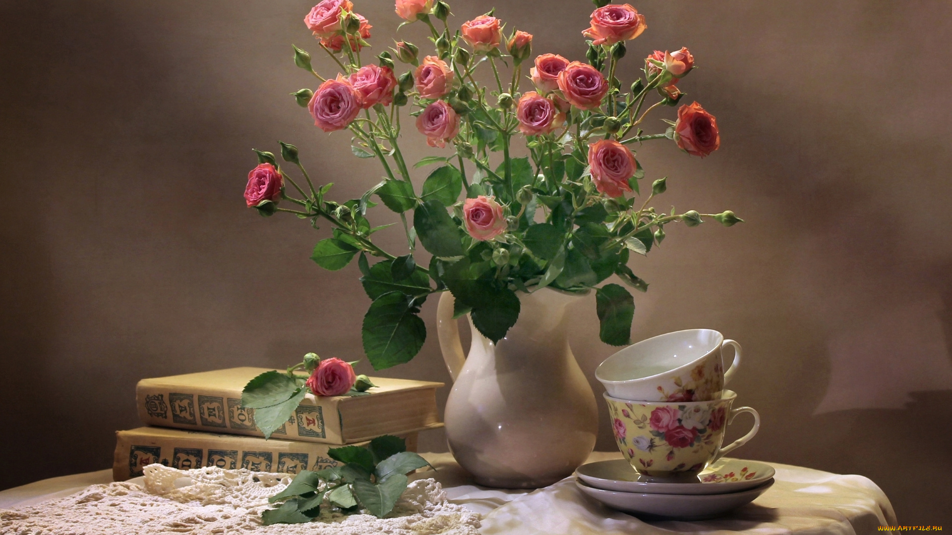 цветы, розы, натюрморт, букет, чашки, книги