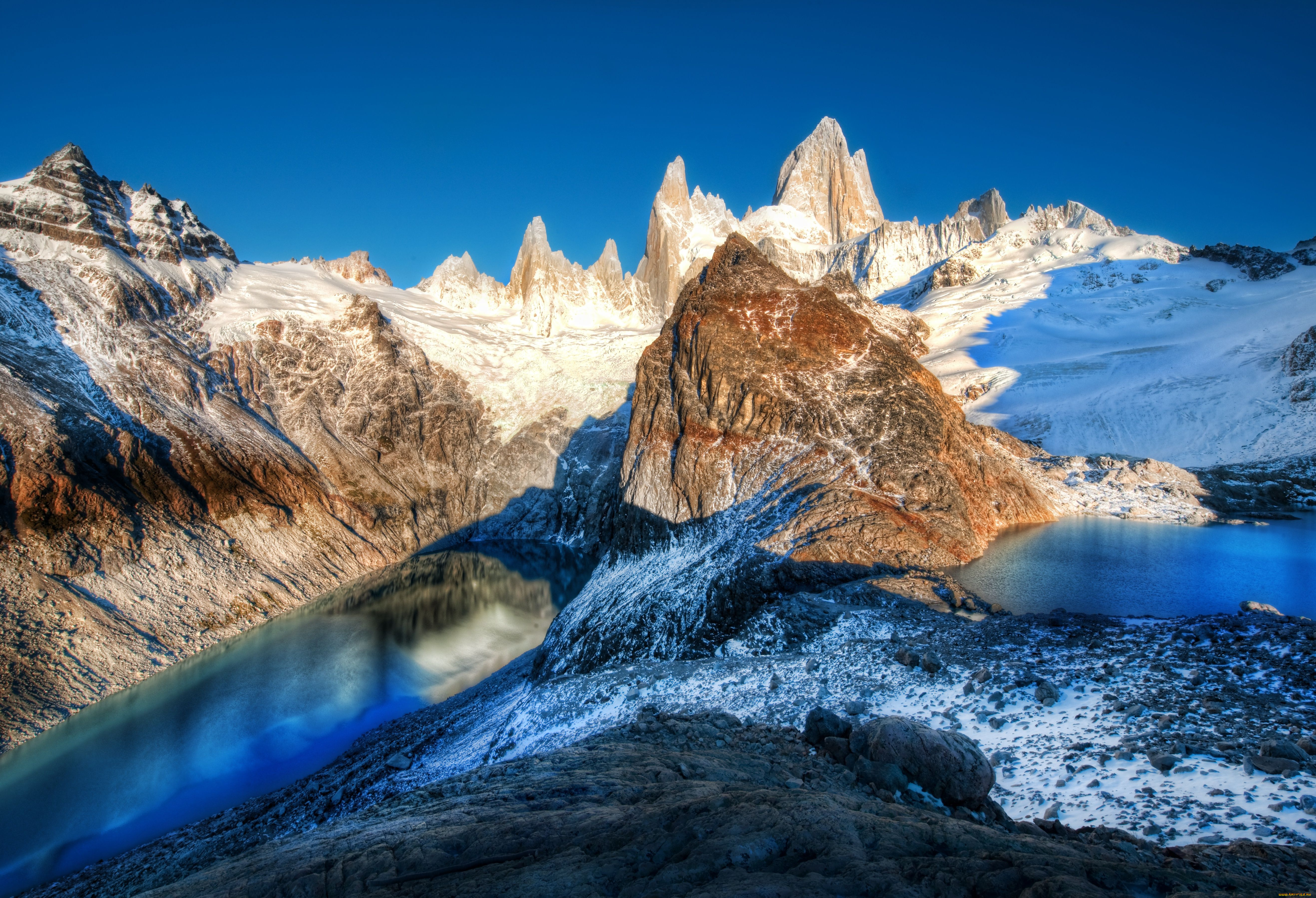 Картинки на рабочий стол. Аргентина Анды. Аргентина горы Анды 4k. Анды Аргентина фото. Скалы Патагонии.