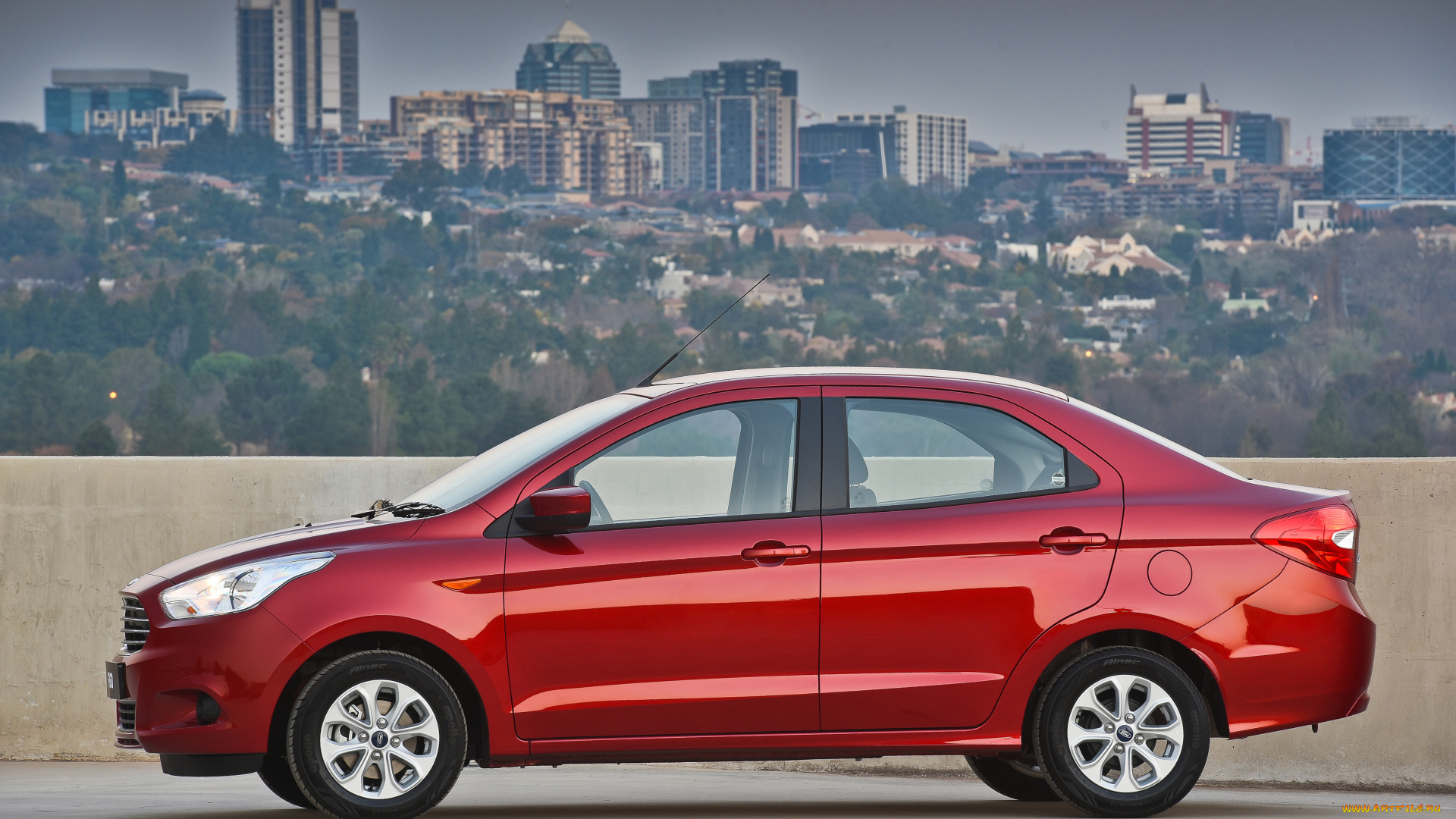автомобили, ford, 2015г, sedan, красный, figo