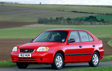 Картинка автомобили hyundai accent 5-door uk-spec красный